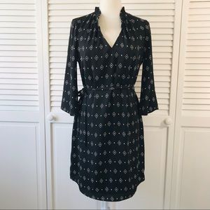 WHITE HOUSE BLACK MARKET Black Dress Size 6